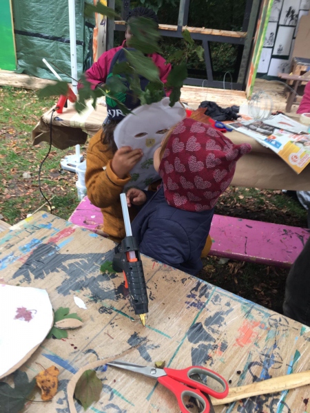 Künstlerinnenkolonie Aktionsraum Pflanzenatelier Gözde Ilkin, Foto: Gözde Ilkin - Künstlerinnenkolonie Aktionsraum Pflanzenatelier Gözde Ilkin, Foto: Gözde Ilkin