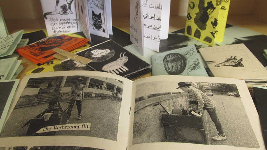Auswahl von Zines und Print-Produktionen der Kinder und Jugendlichen des Fahrenden Raums, 2015 - 